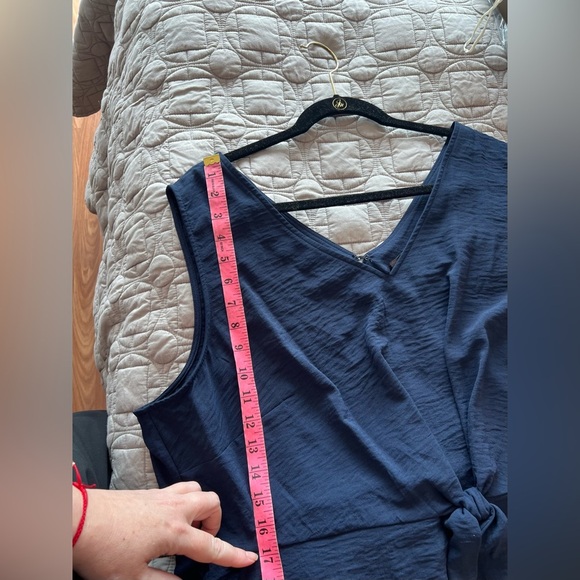 NWT Vince Camuto Classic Navy Tie Front Sleeveless Wide Leg Jumpsuit 3X - Picture 12 of 16